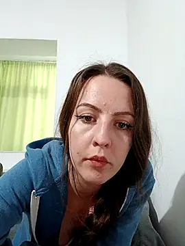 girlshy1's cam snapshot