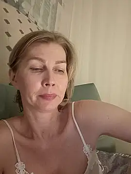 stellahere8's cam snapshot