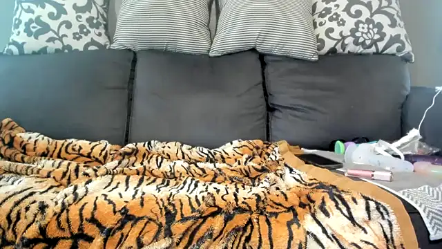 kinkykortney's cam snapshot