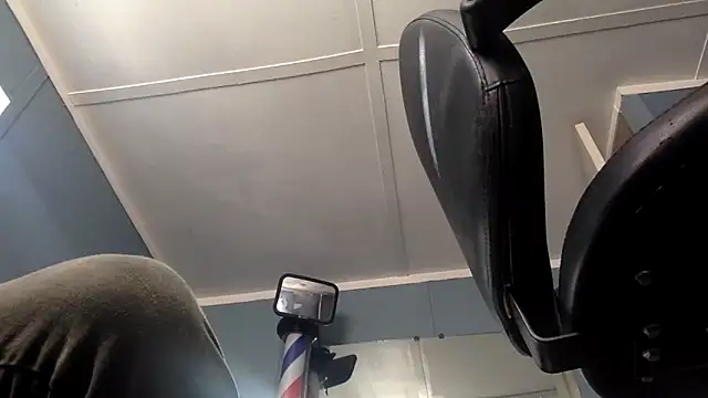 sexyhotstud12's cam snapshot