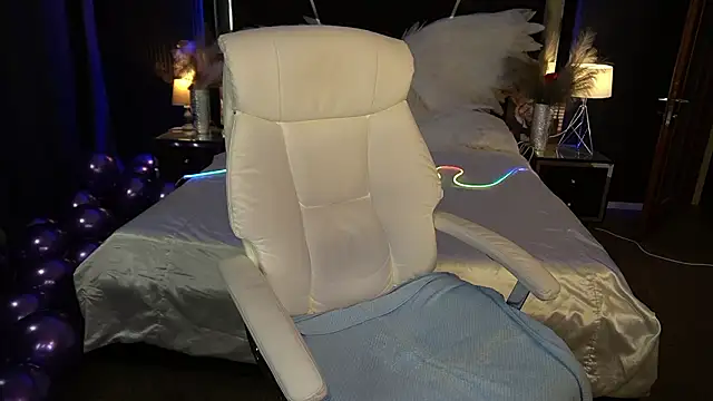 KiraGrayy's cam snapshot