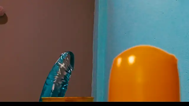 zoe_Nolimits18's cam snapshot