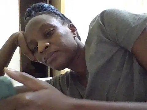 SimplyHer's cam snapshot