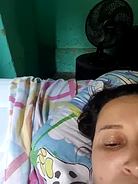 delicinharss's cam snapshot