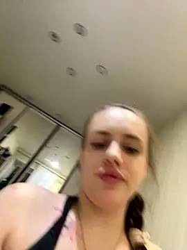 Lisaaan live sex cam