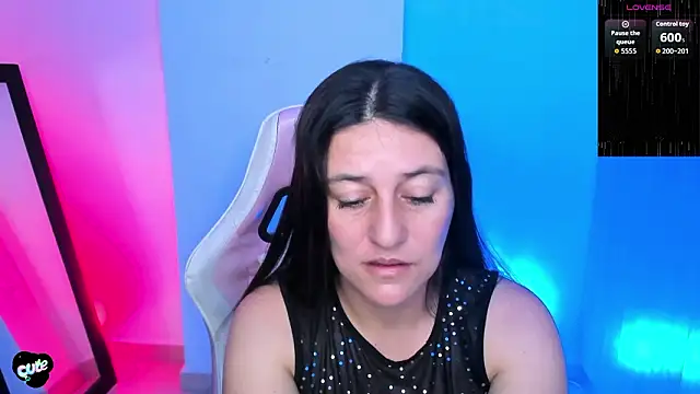 Saskyaa's cam snapshot