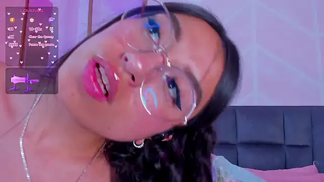 MadyJackson live sex cam