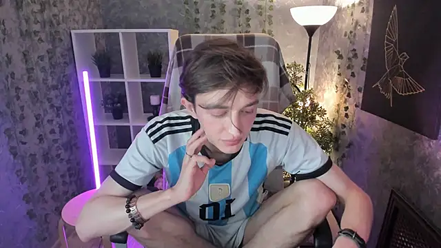 John_Weasley's cam snapshot