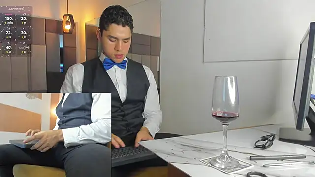 LiamNovak live sex cam