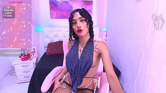 Gina_foxxx's cam snapshot