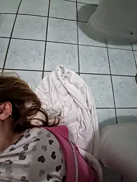 Monella52 live sex cam