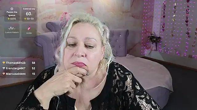 Penelope_Pinky live sex cam