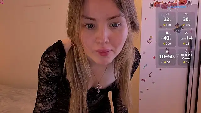 Lora_Rosee's cam snapshot