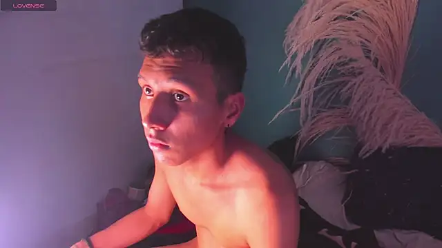 spicy_adonhis live sex cam