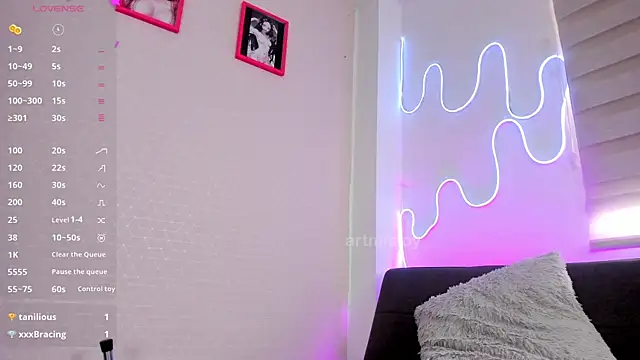 artmiaa's cam snapshot