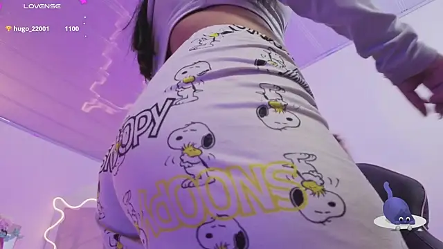 ZURY_TAY's cam snapshot