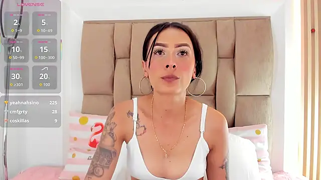 emily_rivas_'s cam snapshot