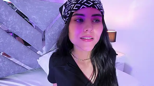 Daniela_Martinez_'s cam snapshot