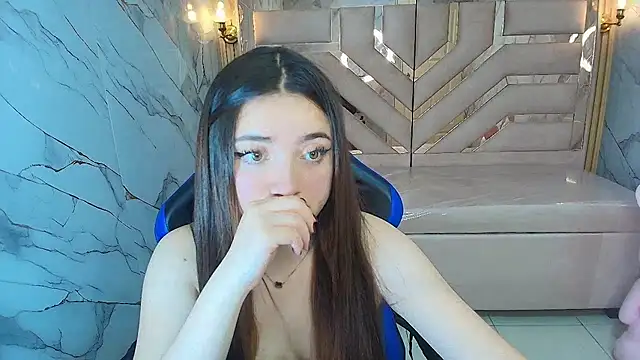 emily__r__'s cam snapshot