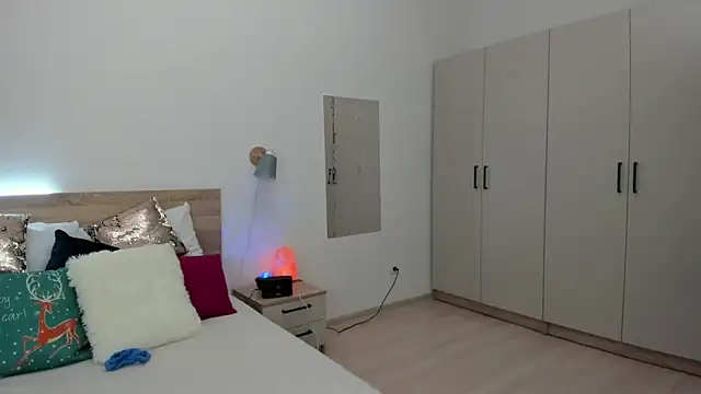 KateRedgar's cam snapshot