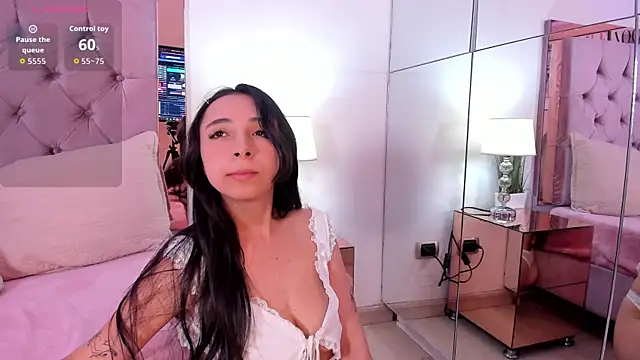 melanie_hills's cam snapshot