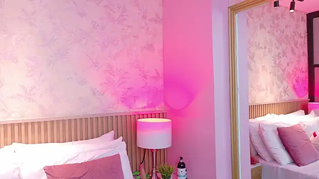 AdelineJhones's cam snapshot