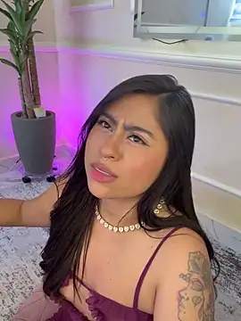 ThamaraGen_'s cam snapshot