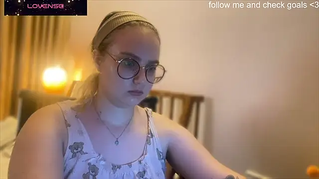 JacyWinslat's cam snapshot