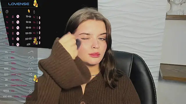 LanaTreades's cam snapshot