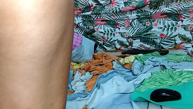 smallkarlakarla's cam snapshot