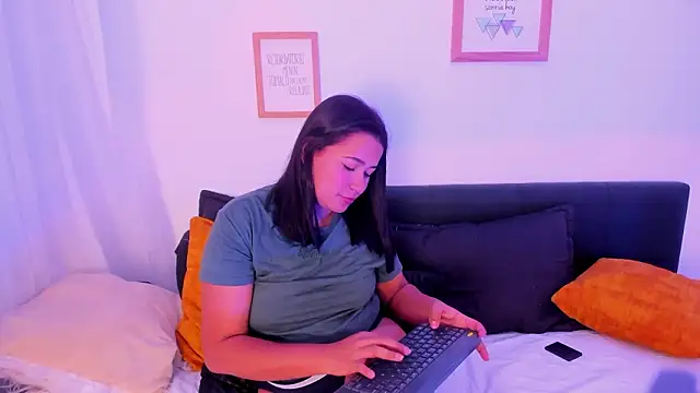 tamaraspencer_'s cam snapshot