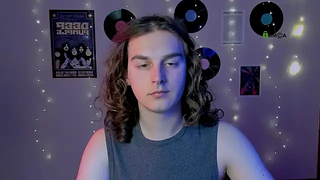 adrian_hart's cam snapshot