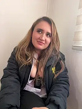 Isabel_Noir live sex cam