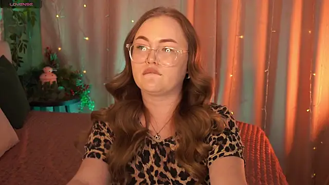 FeliciaLorne's cam snapshot