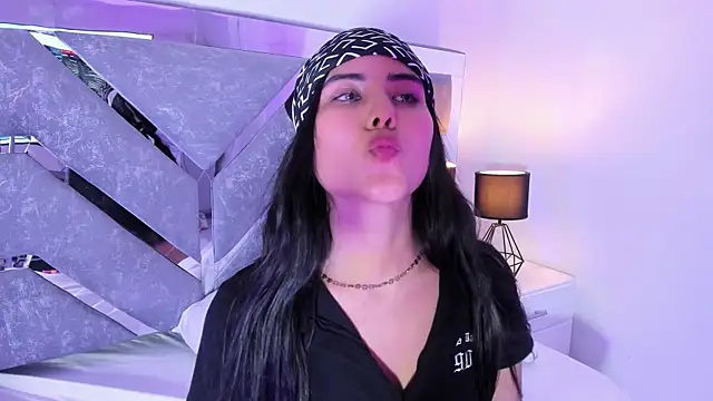 Daniela_Martinez_'s cam snapshot