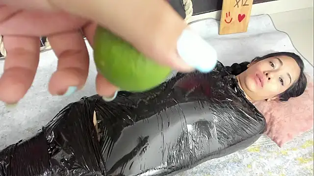 SUBMISSION_BDSM's cam snapshot