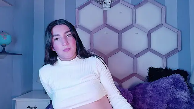 yvi_taylor's cam snapshot