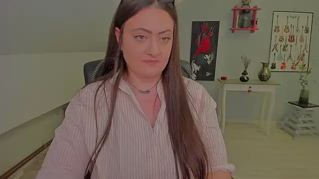 MistressDarrah's cam snapshot