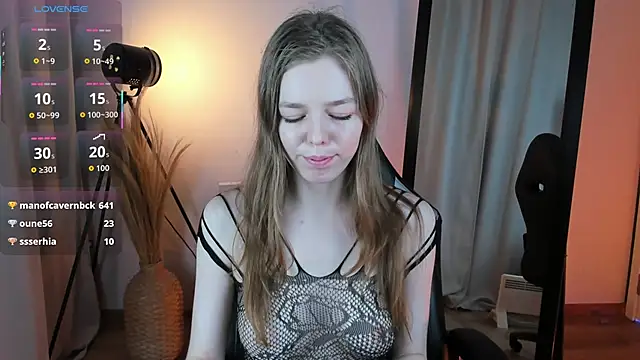 Tina_Tayllor_'s cam snapshot