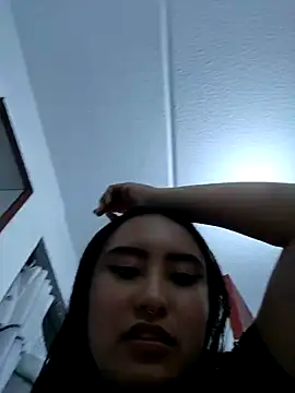 Venuz_Rivers_'s cam snapshot