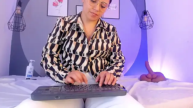 sarita_duque's cam snapshot