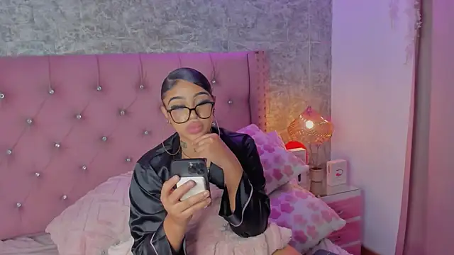 Mia_Jansen live sex cam