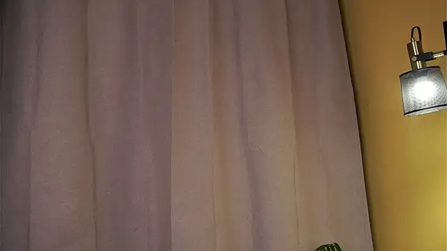 AlbertaClack's cam snapshot