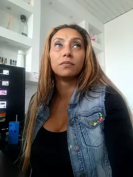 salome_drasin's cam snapshot