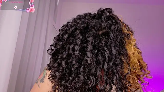 zaya_1's cam snapshot