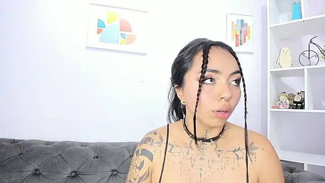 miss_soffi_'s cam snapshot