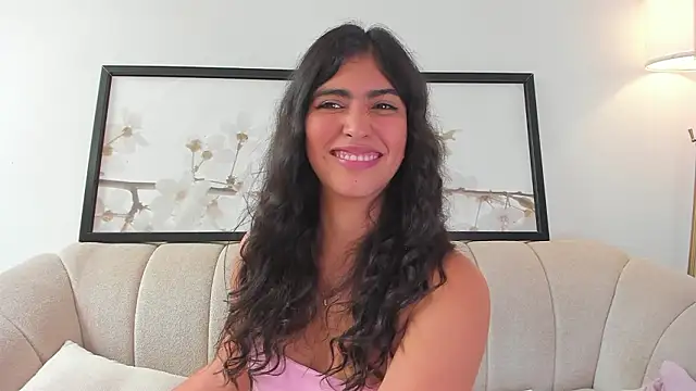 Gaby_zahir_'s cam snapshot