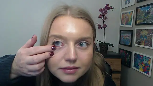 Mysteryerica's cam snapshot