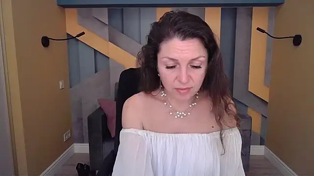 EllaLong's cam snapshot