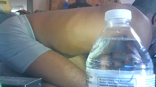 ON3YOULLN3VER_FIR3's cam snapshot